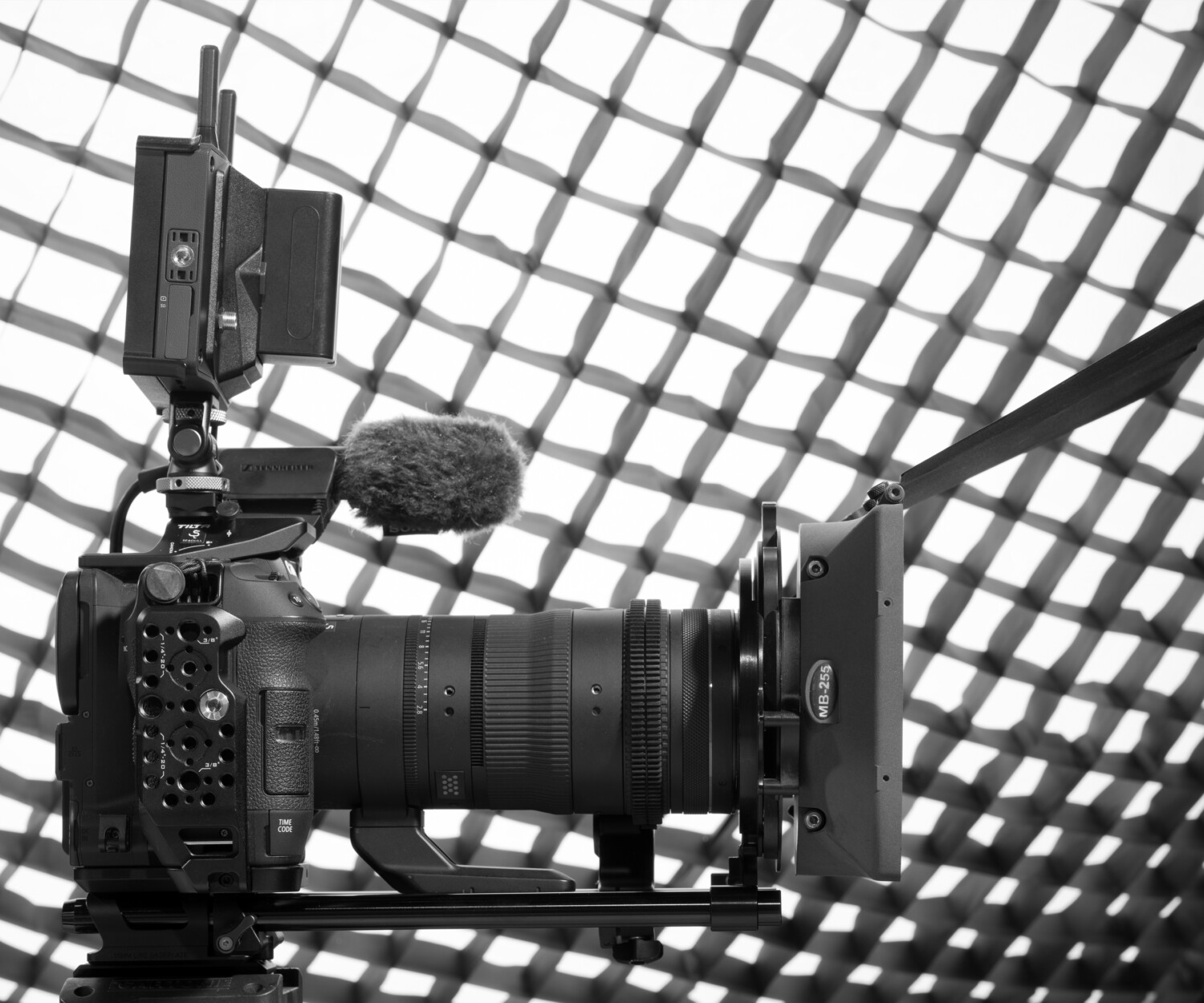 FILMING CAMERA